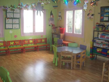 Παιδικός σταθμός και νηπιαγωγείο - "Λιμνούπολη" - Γλυφάδα